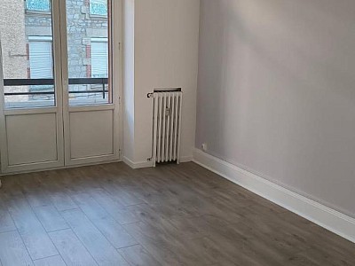 APPARTEMENT T2 A LOUER - ST ETIENNE - 48.87 m2 - 530 &euro; charges comprises par mois