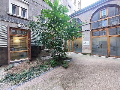 APPARTEMENT T2 A LOUER - ST ETIENNE - 28 m2 - 400 € charges comprises par mois