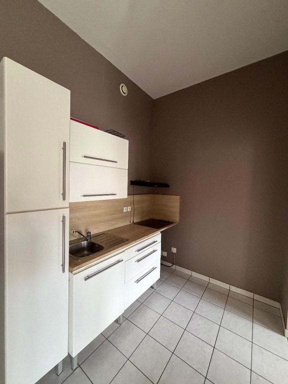 APPARTEMENT T2 A LOUER - ST ETIENNE - 47.07 m2 - 520 &euro; charges comprises par mois