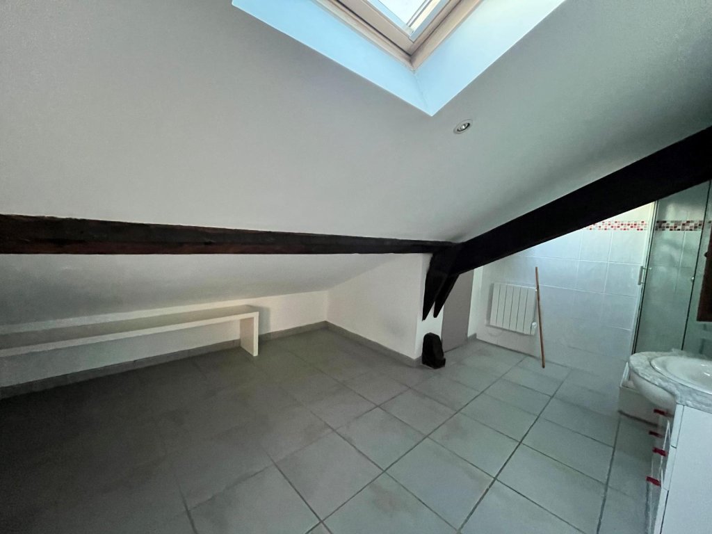 APPARTEMENT T2 A LOUER - ST ETIENNE - 36.26 m2 - 450 &euro; charges comprises par mois