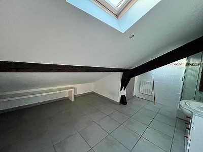 APPARTEMENT T2 A LOUER - ST ETIENNE - 36.26 m2 - 450 € charges comprises par mois
