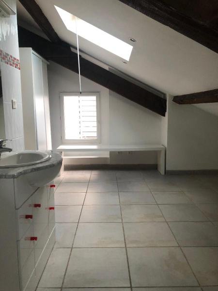 APPARTEMENT T2 A LOUER - ST ETIENNE - 36.26 m2 - 450 &euro; charges comprises par mois