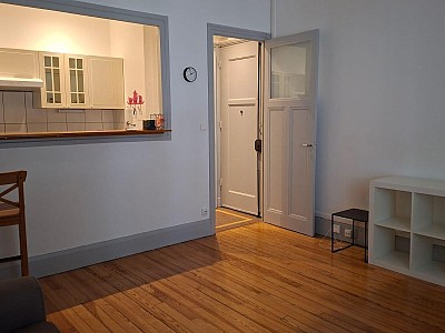 APPARTEMENT T2 A LOUER - ST ETIENNE - 48.9 m2 - 495 &euro; charges comprises par mois