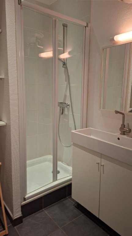 APPARTEMENT T2 A LOUER - ST ETIENNE - 48.9 m2 - 495 &euro; charges comprises par mois
