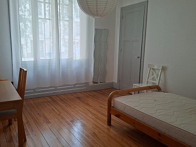 APPARTEMENT T2 A LOUER - ST ETIENNE - 48.9 m2 - 495 &euro; charges comprises par mois