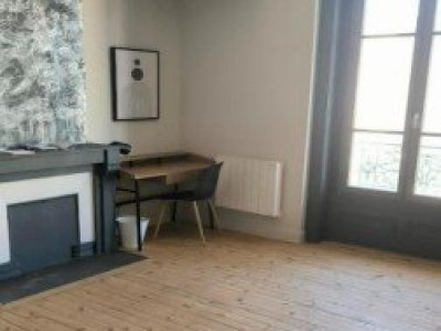 APPARTEMENT T2 A LOUER - ST ETIENNE TREFILERIE - 55.75 m2 - 630 € charges comprises par mois