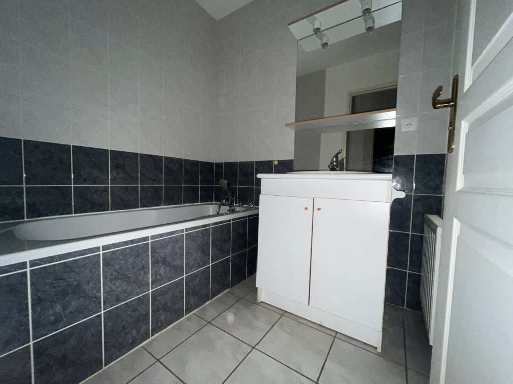 APPARTEMENT T2 A VENDRE - ST DIDIER EN VELAY - 49.1 m2 - 92 000 &euro;