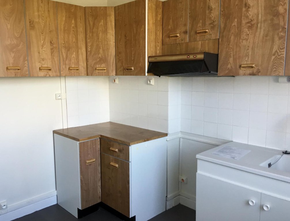 APPARTEMENT T2 A VENDRE - ST ETIENNE - 41.76 m2 - 50 000 &euro;
