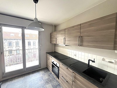 APPARTEMENT T2 A VENDRE - ST ETIENNE - 40.71 m2 - 60 000 €