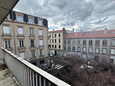 APPARTEMENT T2 A VENDRE - ST ETIENNE - 40.71 m2 - 60 000 €