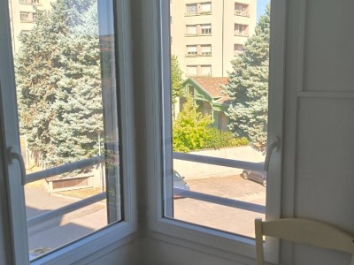 APPARTEMENT T3 A LOUER - ST CHAMOND - 80.61 m2 - 780 € charges comprises par mois