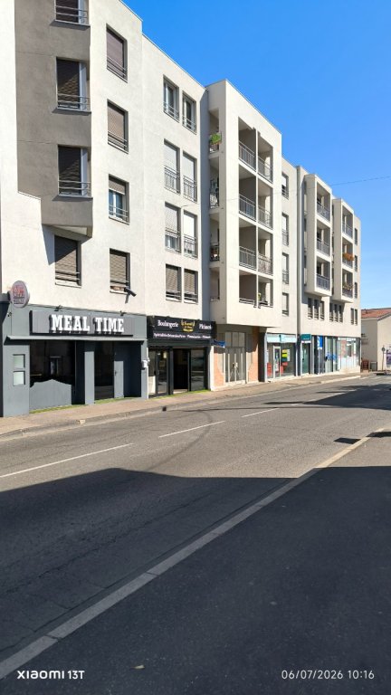 APPARTEMENT T3 A LOUER - ST CHAMOND - 80.61 m2 - 780 &euro; charges comprises par mois