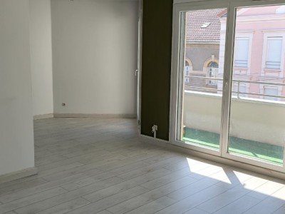 APPARTEMENT T3 A LOUER - ST CHAMOND - 80.61 m2 - 780 € charges comprises par mois
