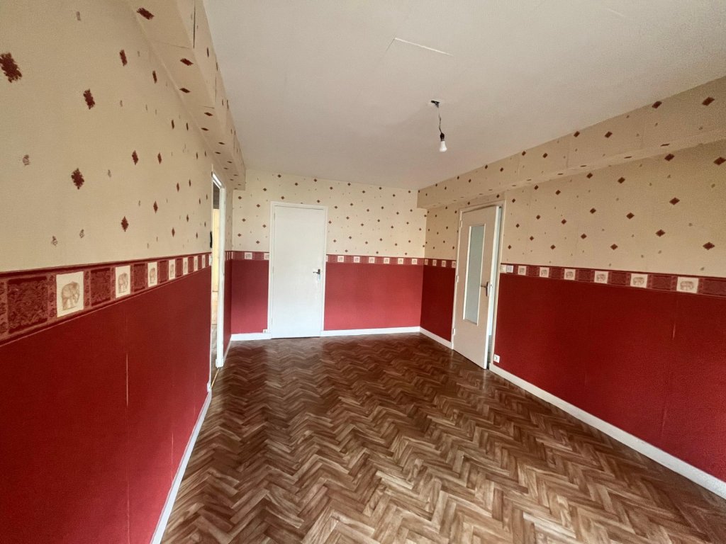 APPARTEMENT T3 A LOUER - ST ETIENNE - 59.53 m2 - 600 &euro; charges comprises par mois