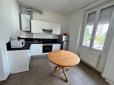 APPARTEMENT T3 A LOUER - ST ETIENNE - 65.64 m2 - 650 € charges comprises par mois