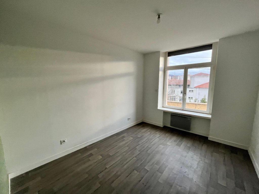APPARTEMENT T3 A LOUER - ST ETIENNE - 52.81 m2 - 500 &euro; charges comprises par mois