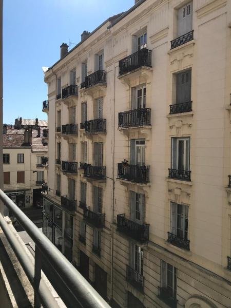 APPARTEMENT T3 A LOUER - ST ETIENNE - 92.11 m2 - 798 &euro; charges comprises par mois