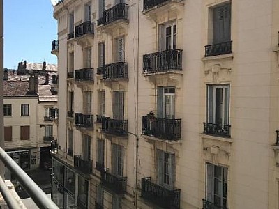 APPARTEMENT T3 A LOUER - ST ETIENNE - 92.11 m2 - 798 € charges comprises par mois