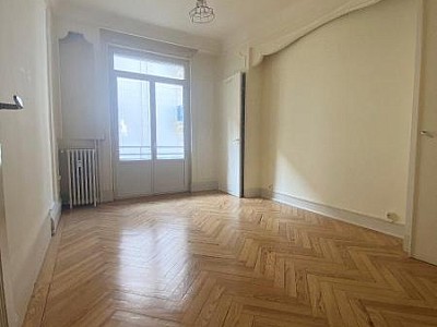 APPARTEMENT T3 A LOUER - ST ETIENNE - 92.11 m2 - 798 € charges comprises par mois