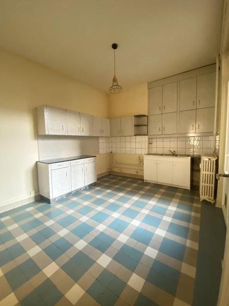 APPARTEMENT T3 A LOUER - ST ETIENNE - 92.11 m2 - 798 &euro; charges comprises par mois