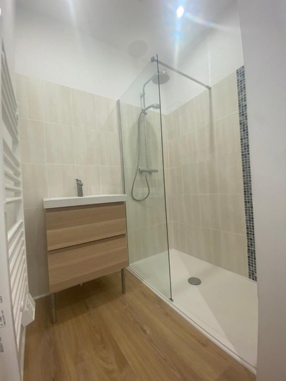 APPARTEMENT T3 A LOUER - ST ETIENNE - 58.82 m2 - 639 &euro; charges comprises par mois