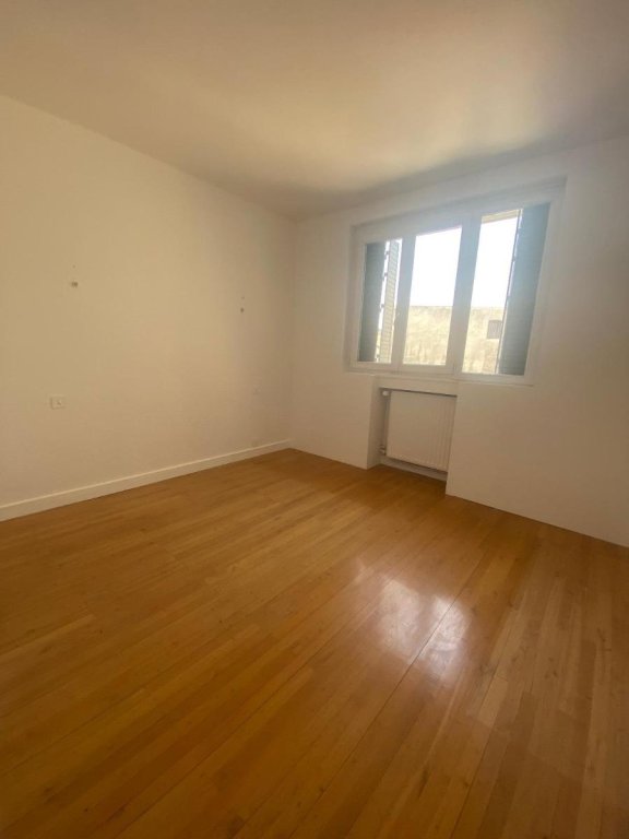 APPARTEMENT T3 A LOUER - ST ETIENNE - 79.37 m2 - 690 &euro; charges comprises par mois