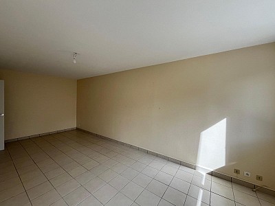 APPARTEMENT T3 A LOUER - ST ETIENNE - 75.97 m2 - 787 € charges comprises par mois