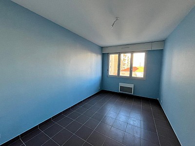 APPARTEMENT T3 A LOUER - ST ETIENNE - 75.97 m2 - 787 € charges comprises par mois