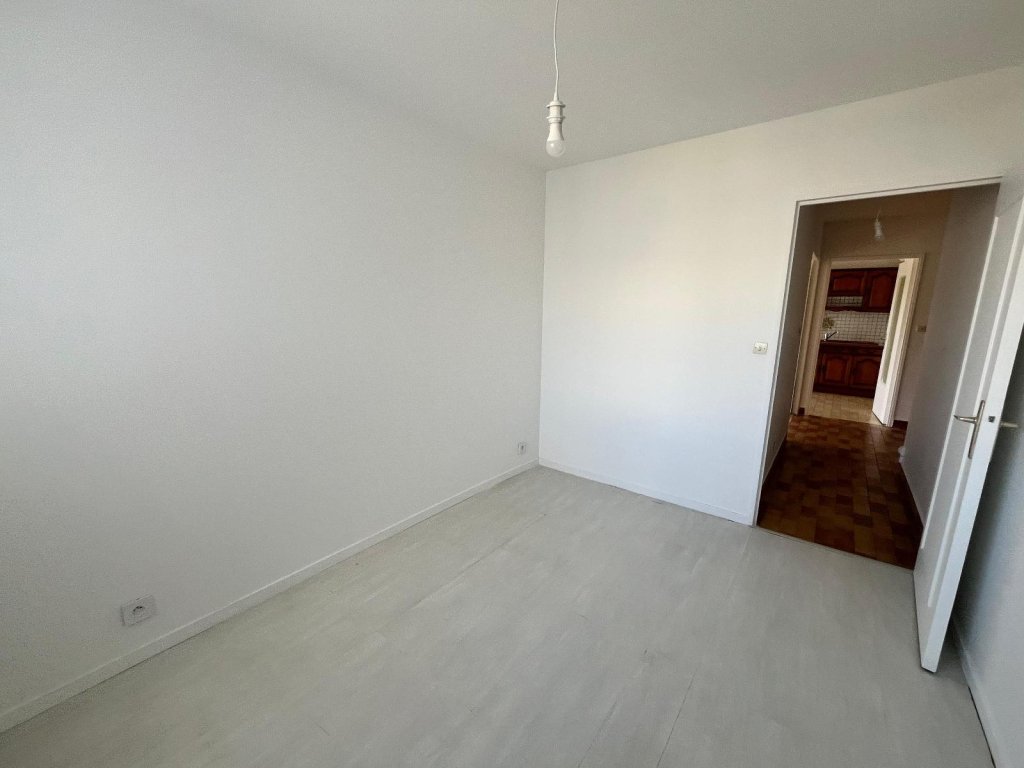 APPARTEMENT T3 A LOUER - ST ETIENNE - 60.51 m2 - 630 &euro; charges comprises par mois