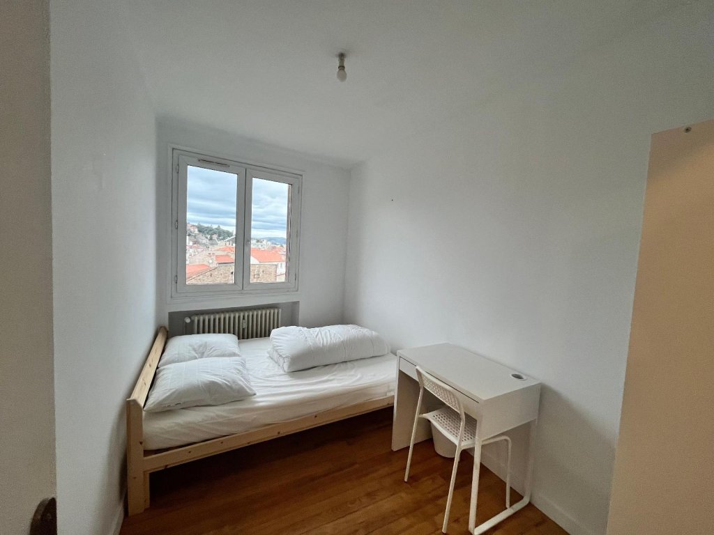 APPARTEMENT T3 A LOUER - ST ETIENNE - 65.55 m2 - 645 &euro; charges comprises par mois