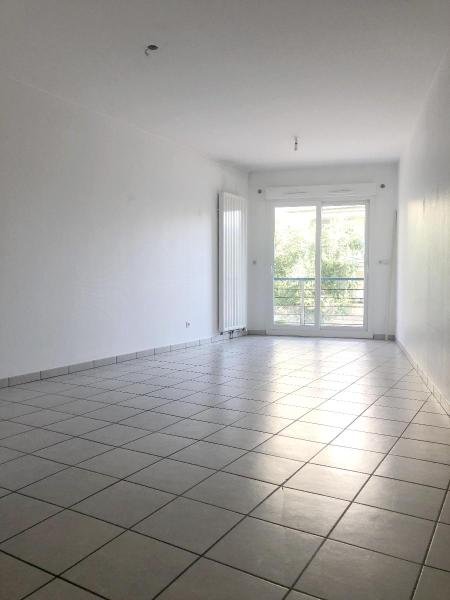 APPARTEMENT T3 A LOUER - ST ETIENNE - 75 m2 - 778 &euro; charges comprises par mois