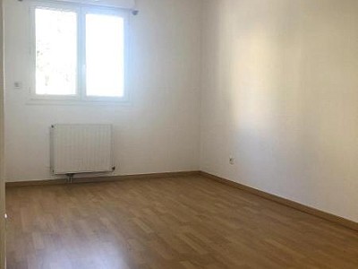 APPARTEMENT T3 A LOUER - ST ETIENNE - 75 m2 - 778 € charges comprises par mois