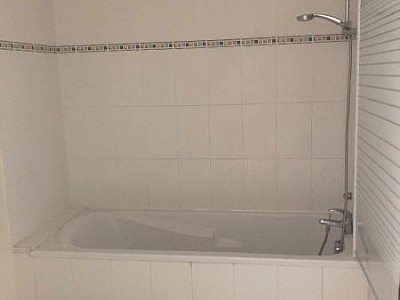 APPARTEMENT T3 A LOUER - ST ETIENNE - 75 m2 - 778 € charges comprises par mois