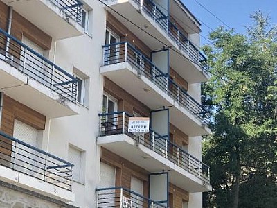 APPARTEMENT T3 A LOUER - ST ETIENNE - 75 m2 - 778 € charges comprises par mois