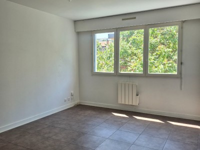 APPARTEMENT T3 A LOUER - ST ETIENNE TREFILERIE - 48.17 m2 - 691 &euro; charges comprises par mois