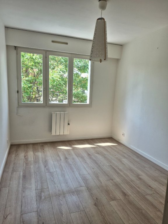 APPARTEMENT T3 A LOUER - ST ETIENNE TREFILERIE - 48.17 m2 - 691 &euro; charges comprises par mois