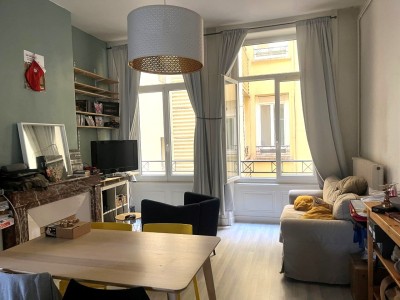 APPARTEMENT T3 A VENDRE - ST ETIENNE HYPER CENTRE VILLE - 57.3 m2 - 89 000 &euro;