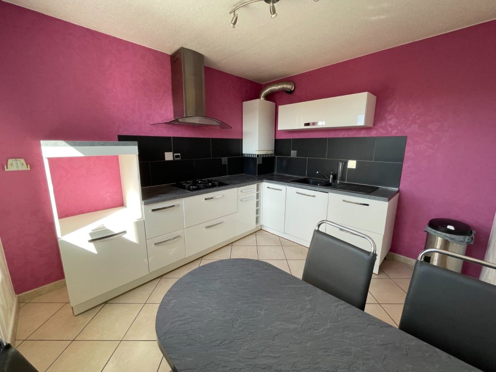 APPARTEMENT T3 A VENDRE - ST ETIENNE - 80.4 m2 - 95 000 &euro;