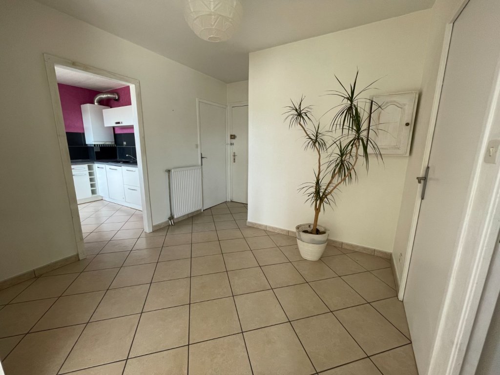 APPARTEMENT T3 A VENDRE - ST ETIENNE - 80.4 m2 - 95 000 &euro;