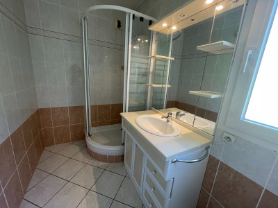 APPARTEMENT T3 A VENDRE - ST ETIENNE - 80.4 m2 - 95 000 €