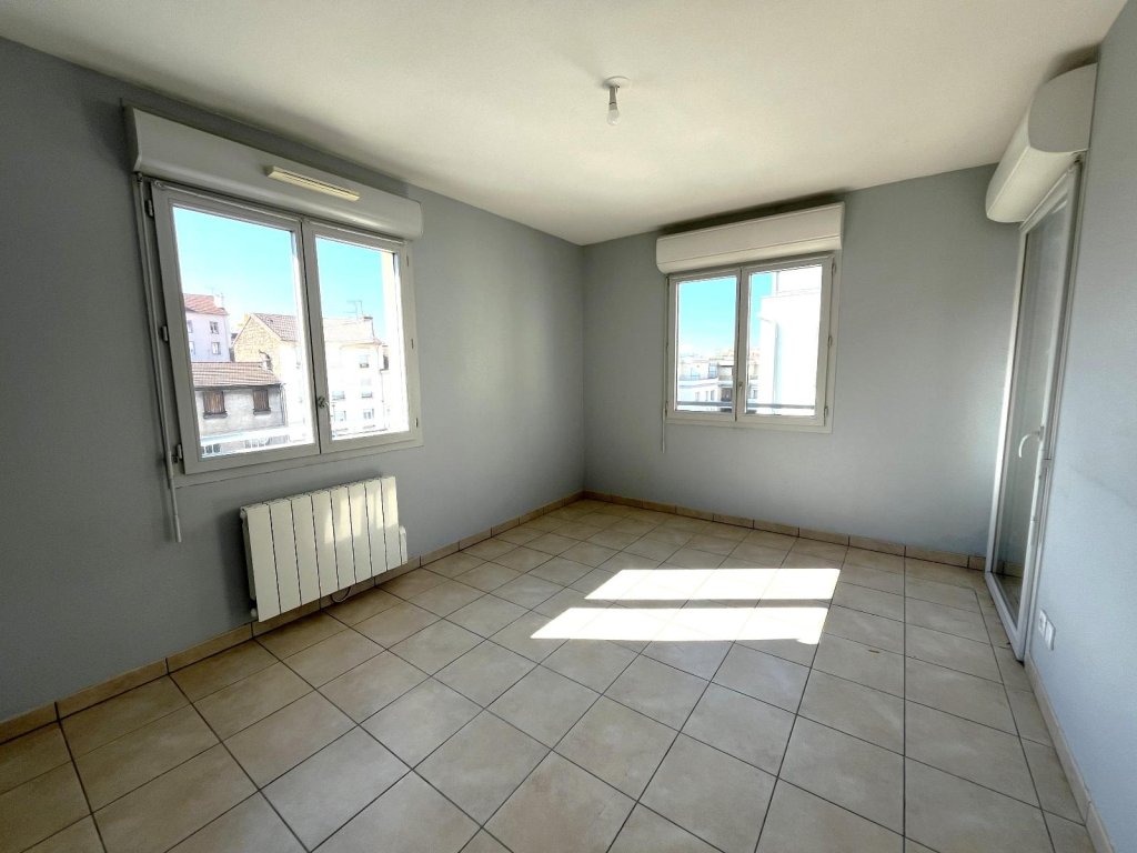APPARTEMENT T3 A VENDRE - ST ETIENNE - 62.6 m2 - 99 000 &euro;