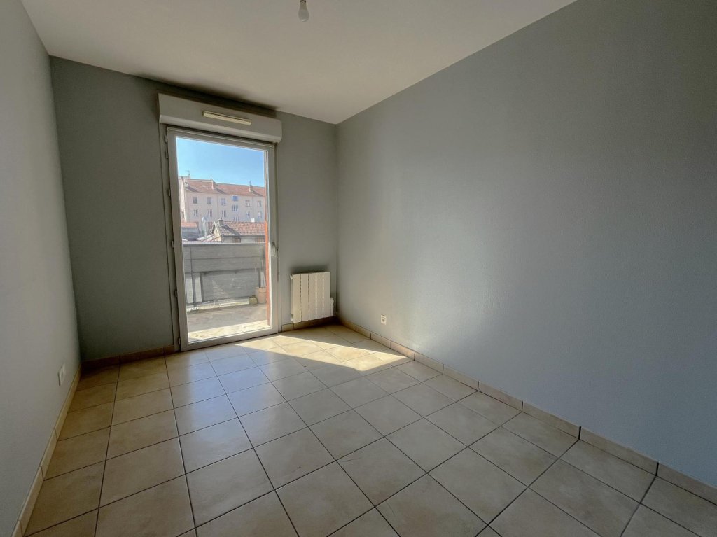APPARTEMENT T3 A VENDRE - ST ETIENNE - 62.6 m2 - 99 000 &euro;