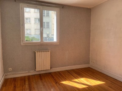 APPARTEMENT T3 A VENDRE - ST ETIENNE - 51.87 m2 - 53 000 &euro;