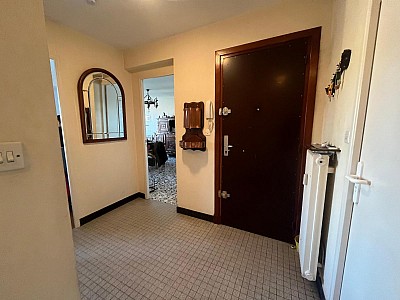 APPARTEMENT T3 A VENDRE - ST ETIENNE - 71.9 m2 - 60 000 €
