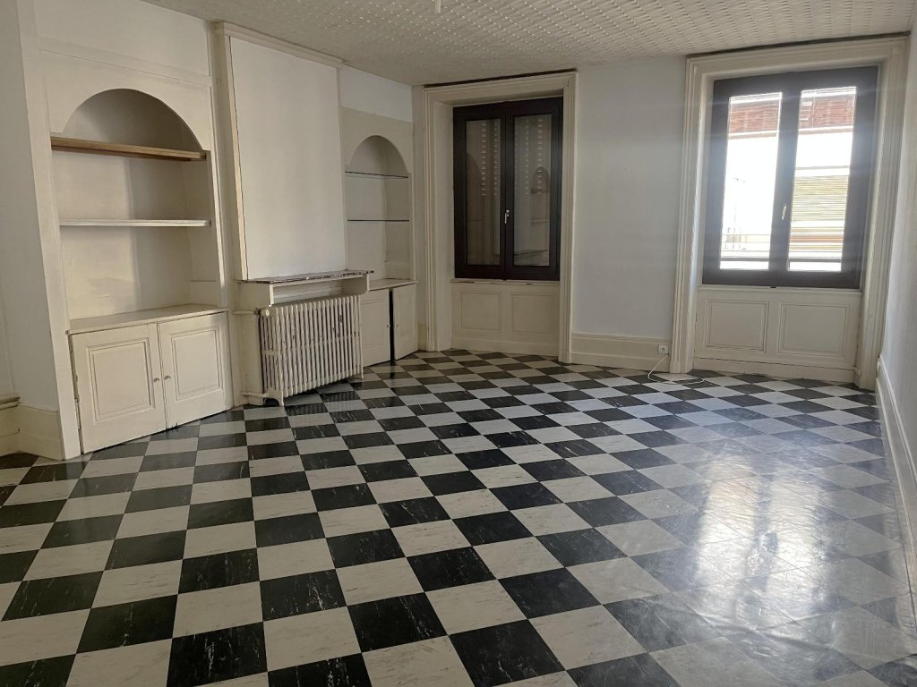 APPARTEMENT T3 A VENDRE - ST ETIENNE Centre Ville - 99.59 m2 - 85 000 &euro;
