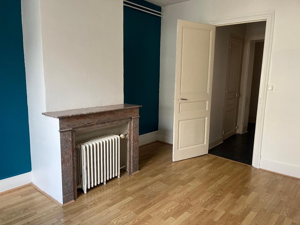 APPARTEMENT T3 A VENDRE - ST ETIENNE Centre Ville - 99.59 m2 - 85 000 &euro;