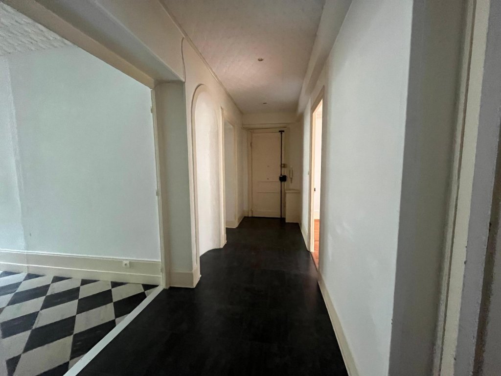 APPARTEMENT T3 A VENDRE - ST ETIENNE Centre Ville - 99.59 m2 - 85 000 &euro;