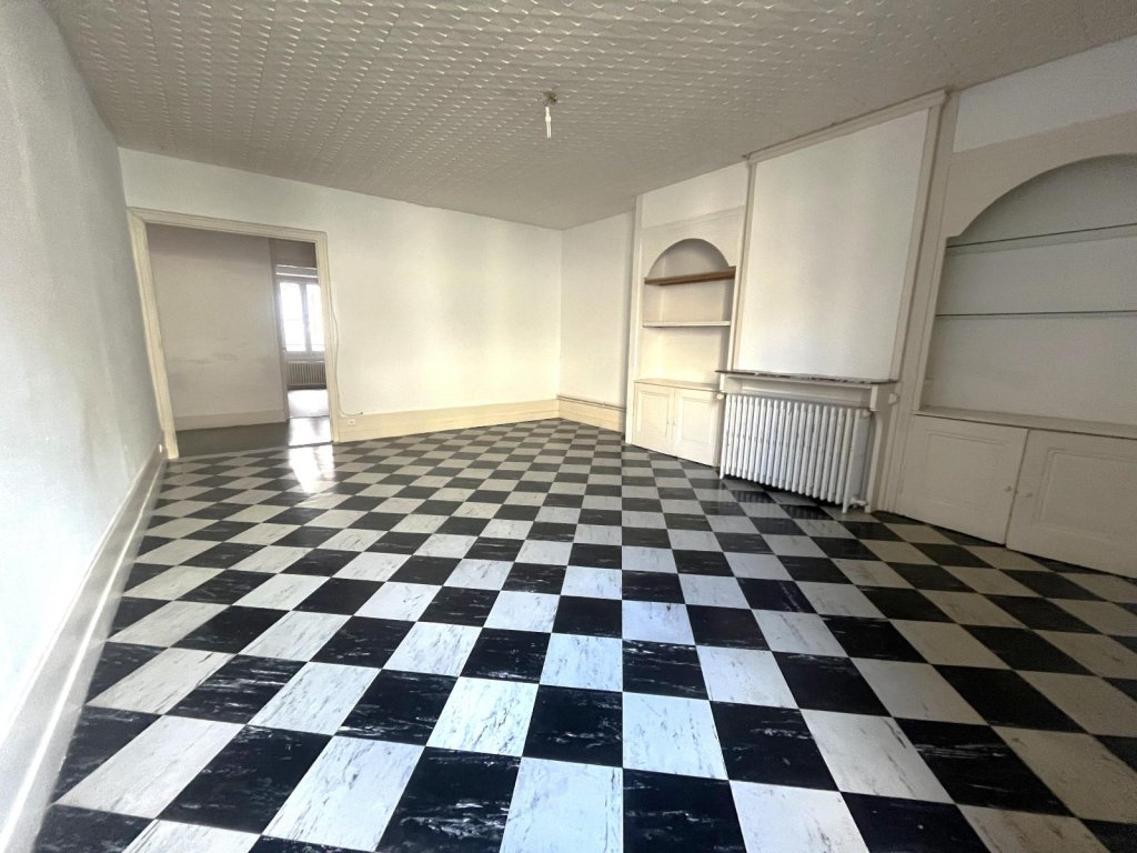 APPARTEMENT T3 A VENDRE - ST ETIENNE Centre Ville - 99.59 m2 - 85 000 &euro;