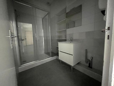 APPARTEMENT T3 A VENDRE - ST ETIENNE Centre Ville - 99.59 m2 - 85 000 €