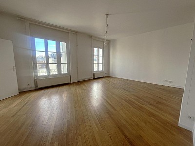 APPARTEMENT T3 A VENDRE - ST ETIENNE Centre Ville - 99.66 m2 - 150 000 €
